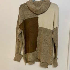 Brown sweater with turtleneck. Size: x-large